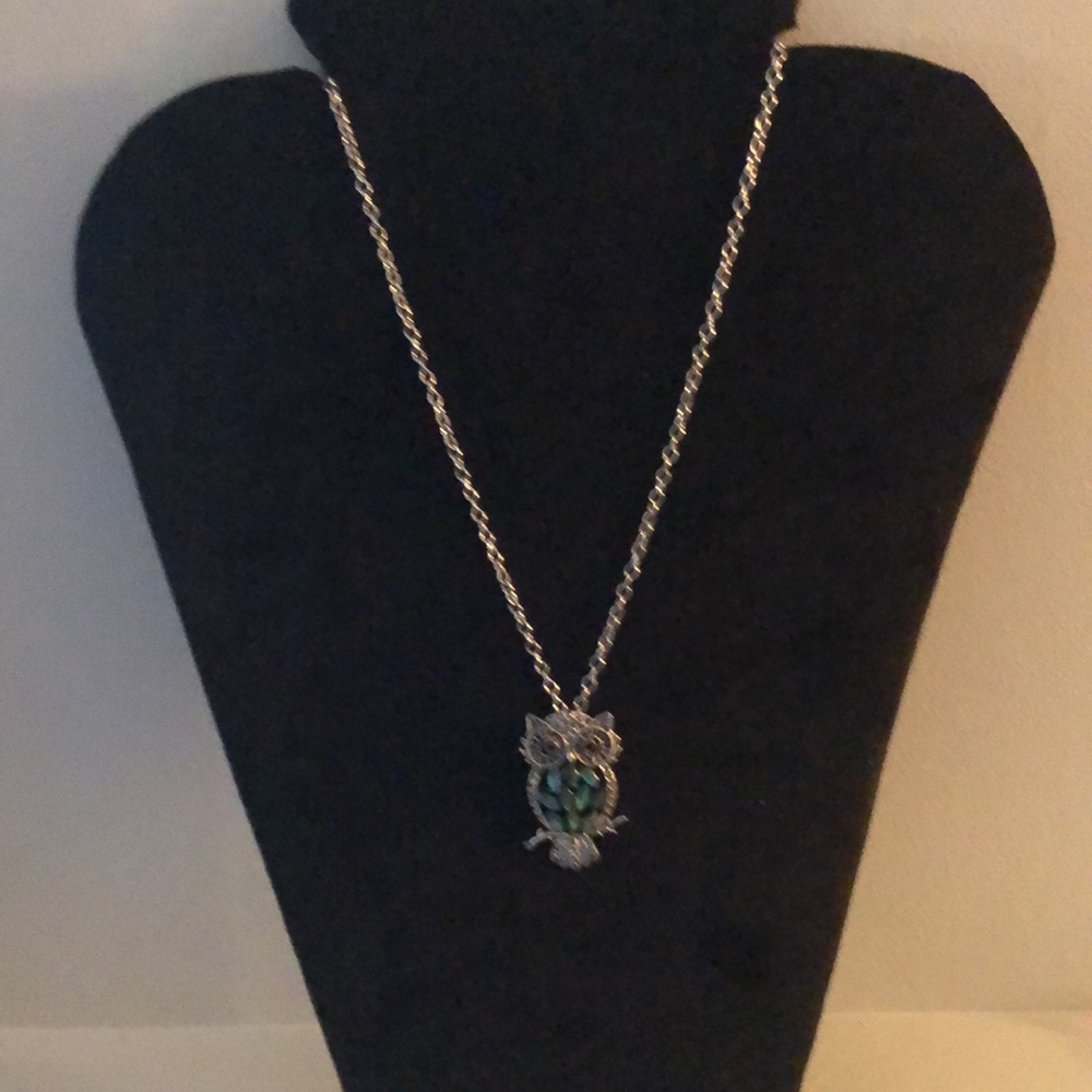 - 🦉 OWL Pendant/Necklace - Picture 6 of 7